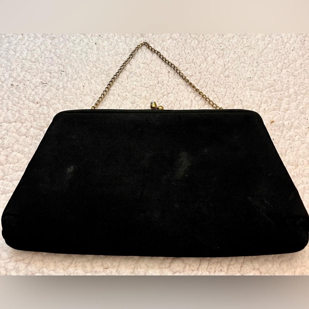 VTG 50s Harry Levine Black Crepe Evening Clutch Bag Gold Kiss Lock Chain HL USA